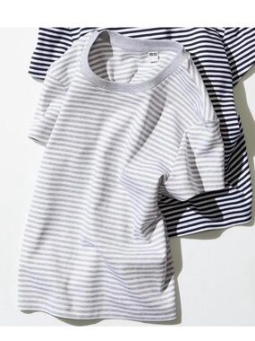 UNIQLO White Grey Stripe Tee Crop Top Size Medium